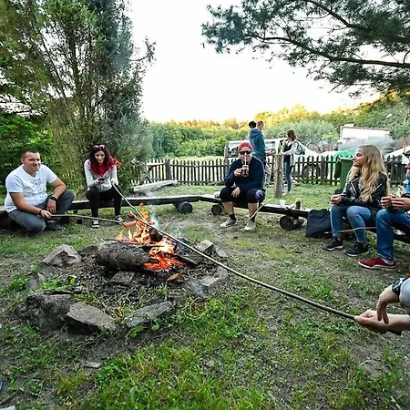 Kamp alanı Kajakodajnia Campsite At The Wierzyca River Kolincz