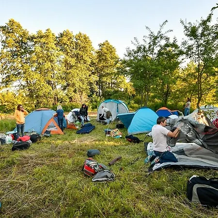 Kajakodajnia Campsite At The Wierzyca River Kamp alanı